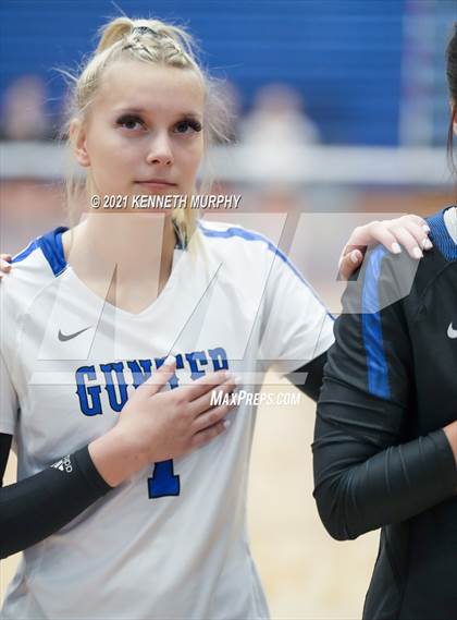 Thumbnail 2 in Gunter vs Boyd UIL 3A Region II Semi-Final photogallery.