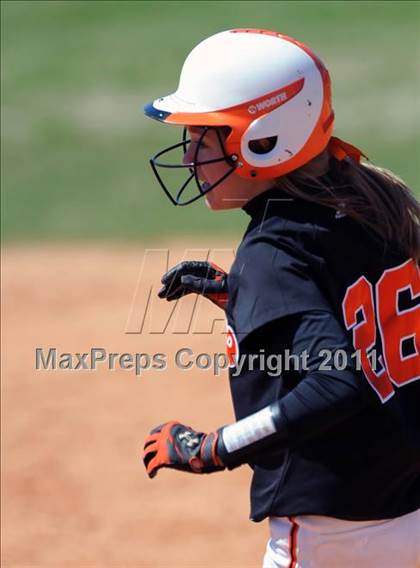 Thumbnail 1 in Grissom [Virgil I.] vs. Holtville (Bob Jones Tournament) photogallery.