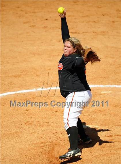 Thumbnail 2 in Grissom [Virgil I.] vs. Holtville (Bob Jones Tournament) photogallery.