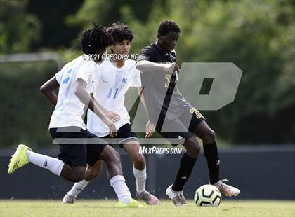Thumbnail 2 in Enloe vs. Panther Creek photogallery.
