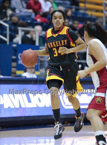 Thumbnail 3 in Carondelet vs. Berkeley (MLK Classic) photogallery.