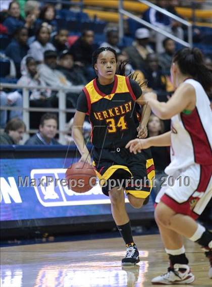 Thumbnail 2 in Carondelet vs. Berkeley (MLK Classic) photogallery.