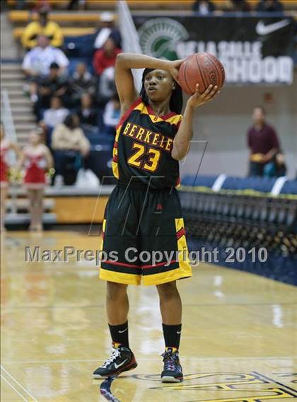 Thumbnail 3 in Carondelet vs. Berkeley (MLK Classic) photogallery.