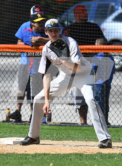 Thumbnail 3 in Richards @ Brother Rice (IHSA Class 4A Regional Final) photogallery.