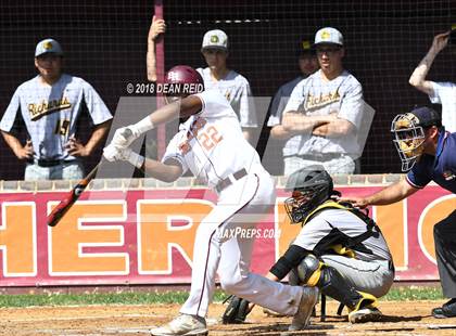 Thumbnail 3 in Richards @ Brother Rice (IHSA Class 4A Regional Final) photogallery.