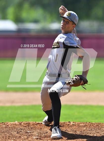 Thumbnail 2 in Richards @ Brother Rice (IHSA Class 4A Regional Final) photogallery.