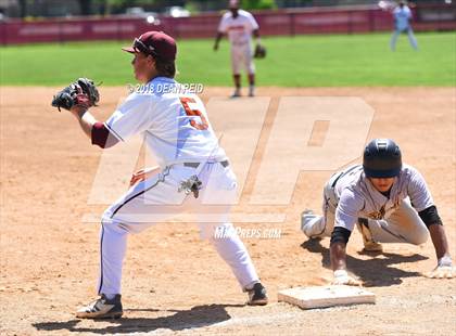 Thumbnail 2 in Richards @ Brother Rice (IHSA Class 4A Regional Final) photogallery.
