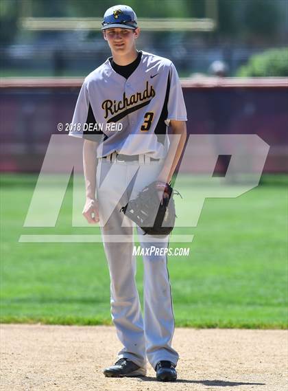 Thumbnail 3 in Richards @ Brother Rice (IHSA Class 4A Regional Final) photogallery.