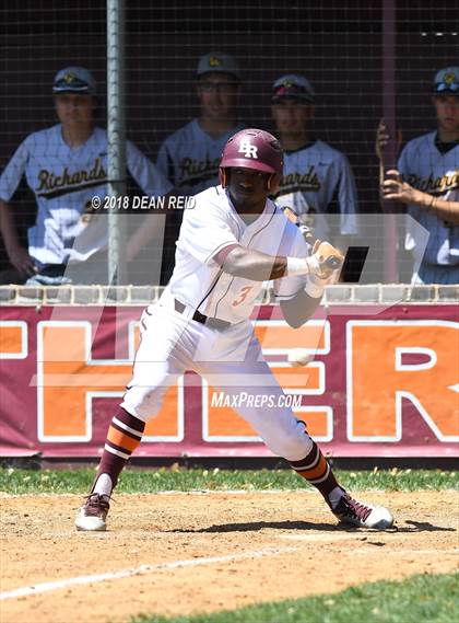 Thumbnail 3 in Richards @ Brother Rice (IHSA Class 4A Regional Final) photogallery.