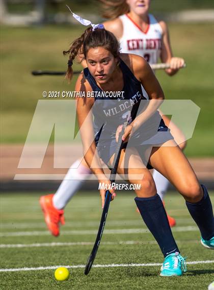 Thumbnail 2 in Kent Denver vs St. Mary's Academy photogallery.