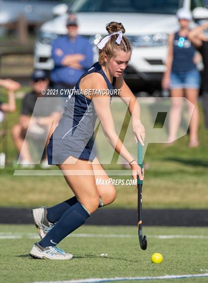 Thumbnail 3 in Kent Denver vs St. Mary's Academy photogallery.