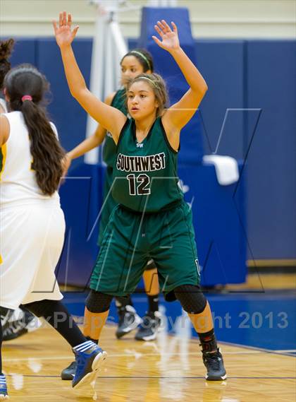 Thumbnail 2 in Holmes vs Southwest photogallery.
