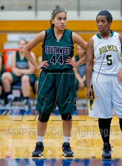 Thumbnail 1 in Holmes vs Southwest photogallery.