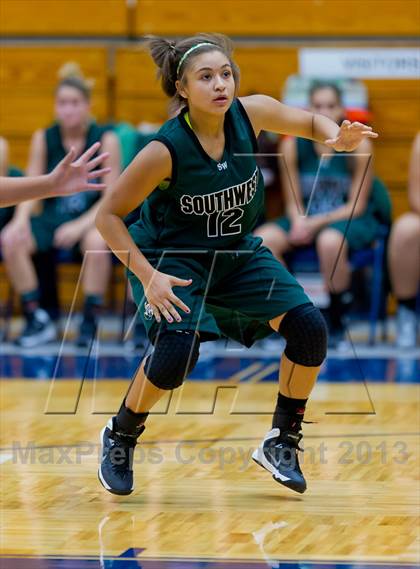 Thumbnail 3 in Holmes vs Southwest photogallery.