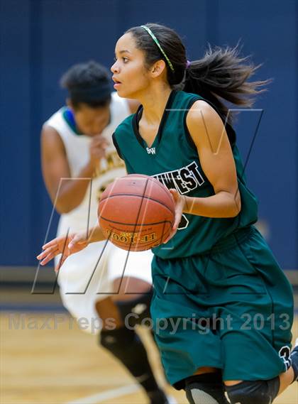 Thumbnail 3 in Holmes vs Southwest photogallery.