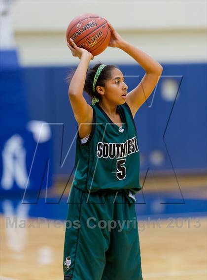 Thumbnail 2 in Holmes vs Southwest photogallery.