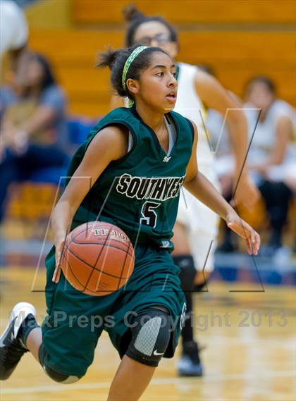 Thumbnail 1 in Holmes vs Southwest photogallery.