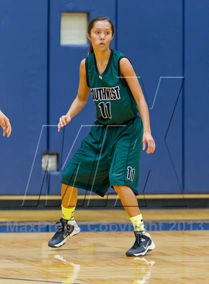Thumbnail 3 in Holmes vs Southwest photogallery.