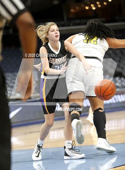Thumbnail 2 in Hutchison vs. Lipscomb Academy photogallery.