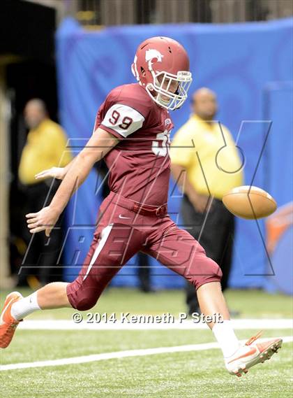 Thumbnail 2 in Destrehan vs. Acadiana (LHSAA Class 5A Final )  photogallery.