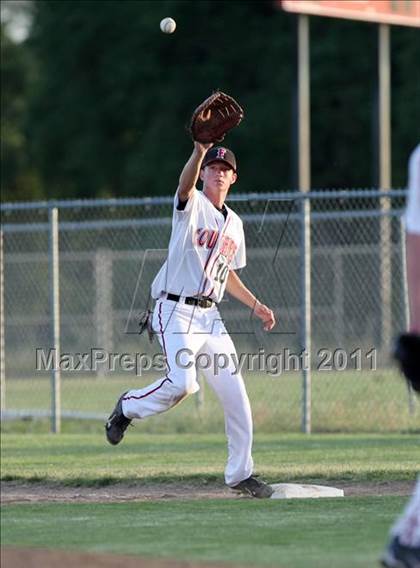 Thumbnail 1 in Foothill vs. Paradise (CIF NS D1 Playoffs) photogallery.