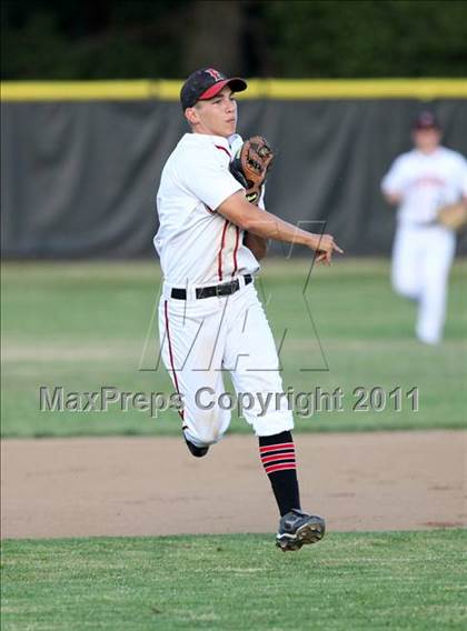 Thumbnail 3 in Foothill vs. Paradise (CIF NS D1 Playoffs) photogallery.