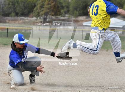 Thumbnail 1 in Questa @ Penasco photogallery.