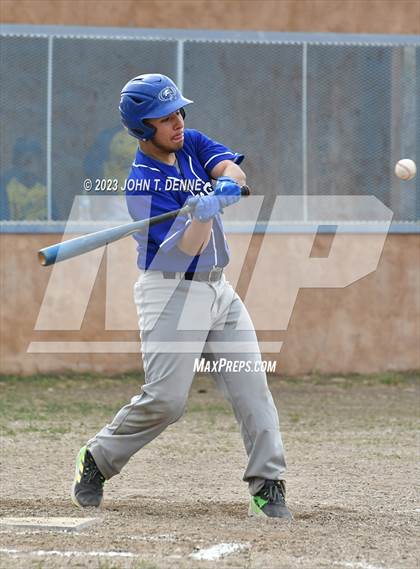 Thumbnail 2 in Questa @ Penasco photogallery.