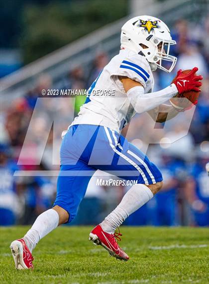 Thumbnail 1 in South Bend Adams @ Mishawaka Marian photogallery.
