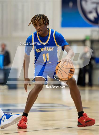 Thumbnail 2 in Burke County vs. Denmark-Olar (100 Black Men of Augusta Thanksgiving Classic) photogallery.