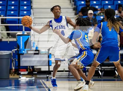 Thumbnail 1 in Burke County vs. Denmark-Olar (100 Black Men of Augusta Thanksgiving Classic) photogallery.