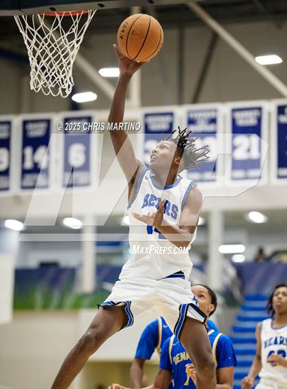 Thumbnail 2 in Burke County vs. Denmark-Olar (100 Black Men of Augusta Thanksgiving Classic) photogallery.