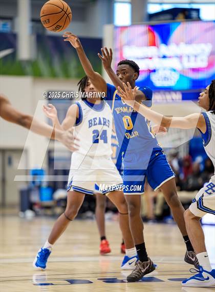 Thumbnail 1 in Burke County vs. Denmark-Olar (100 Black Men of Augusta Thanksgiving Classic) photogallery.