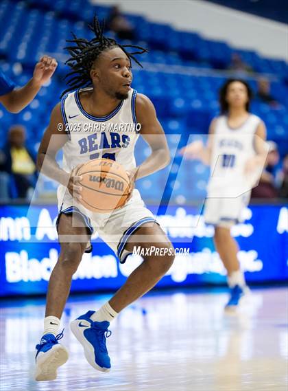 Thumbnail 2 in Burke County vs. Denmark-Olar (100 Black Men of Augusta Thanksgiving Classic) photogallery.