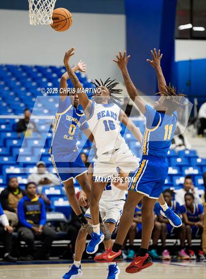 Thumbnail 3 in Burke County vs. Denmark-Olar (100 Black Men of Augusta Thanksgiving Classic) photogallery.