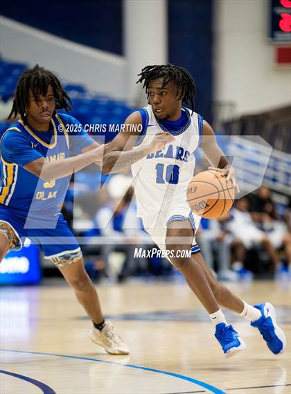Thumbnail 3 in Burke County vs. Denmark-Olar (100 Black Men of Augusta Thanksgiving Classic) photogallery.