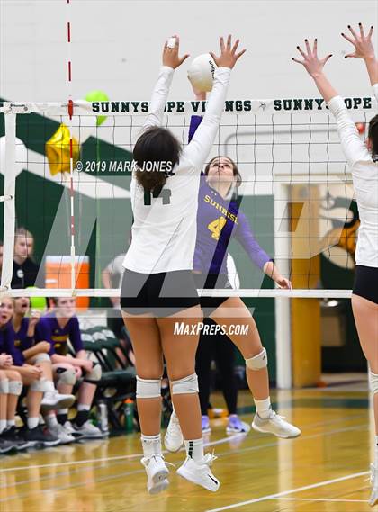 Thumbnail 2 in Sunrise Mountain @ Sunnyslope photogallery.