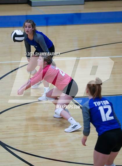 Thumbnail 3 in Sheridan @ Tipton photogallery.