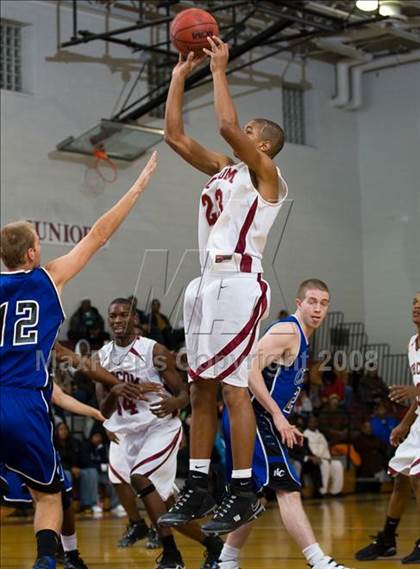 Thumbnail 2 in Norfolk Collegiate @ Norcom photogallery.