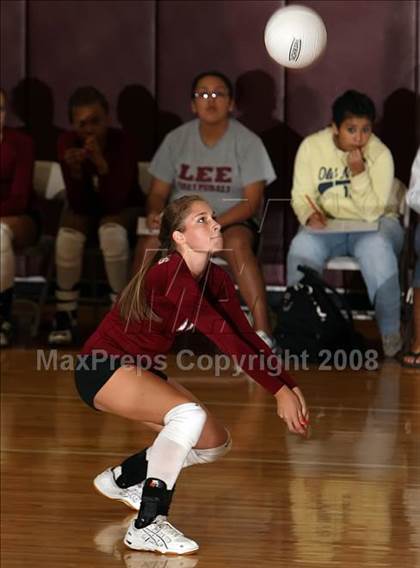 Thumbnail 2 in Robert Lee vs. Stony Point (Nike Volleyball Classic) photogallery.
