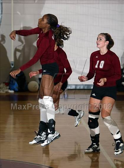 Thumbnail 1 in Robert Lee vs. Stony Point (Nike Volleyball Classic) photogallery.