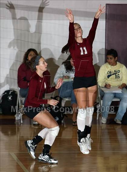 Thumbnail 2 in Robert Lee vs. Stony Point (Nike Volleyball Classic) photogallery.
