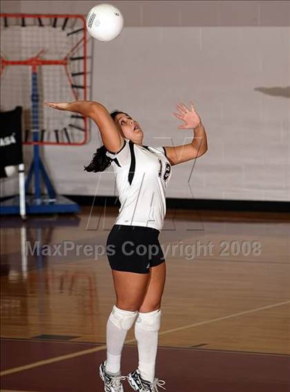 Thumbnail 2 in Robert Lee vs. Stony Point (Nike Volleyball Classic) photogallery.