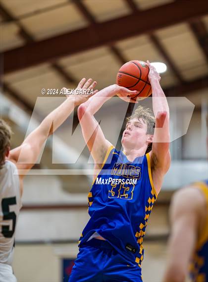 Thumbnail 1 in Brentwood Christian vs. Alamo Heights photogallery.