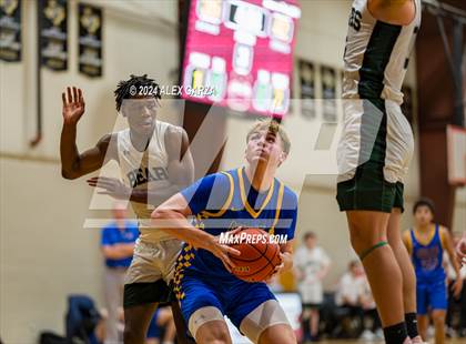 Thumbnail 1 in Brentwood Christian vs. Alamo Heights photogallery.
