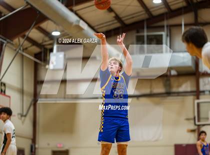 Thumbnail 1 in Brentwood Christian vs. Alamo Heights photogallery.