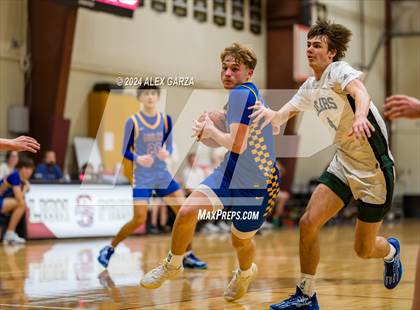 Thumbnail 3 in Brentwood Christian vs. Alamo Heights photogallery.