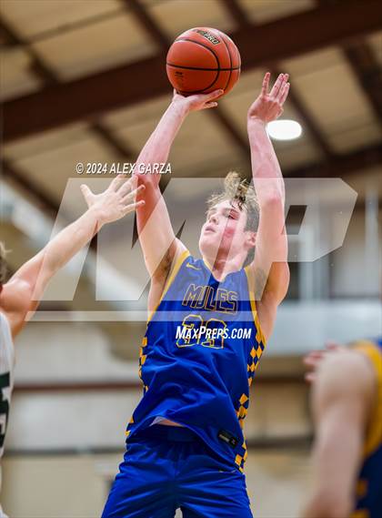 Thumbnail 3 in Brentwood Christian vs. Alamo Heights photogallery.
