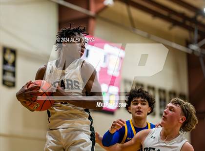 Thumbnail 3 in Brentwood Christian vs. Alamo Heights photogallery.