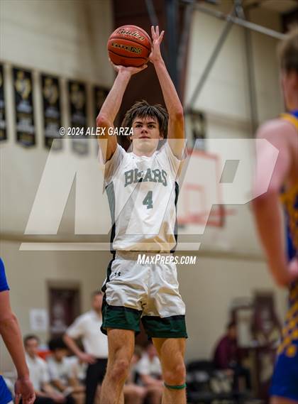 Thumbnail 1 in Brentwood Christian vs. Alamo Heights photogallery.